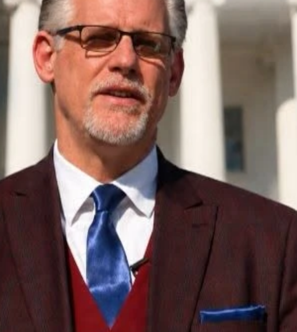 Dr. Michael Huffman
